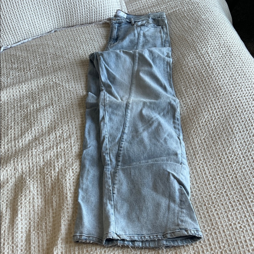 VERVET BY FLYING MONKEY Light Wash Wide Leg Jeans